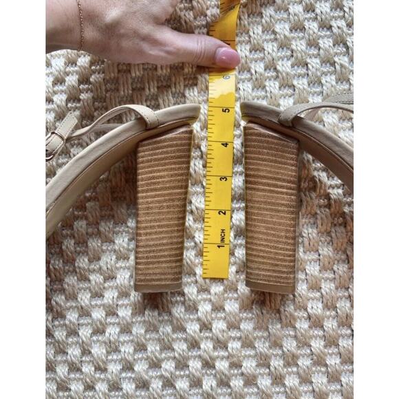 Escada platform nude sandal with gold details vintage 90s Y2K - Picture 9 of 13